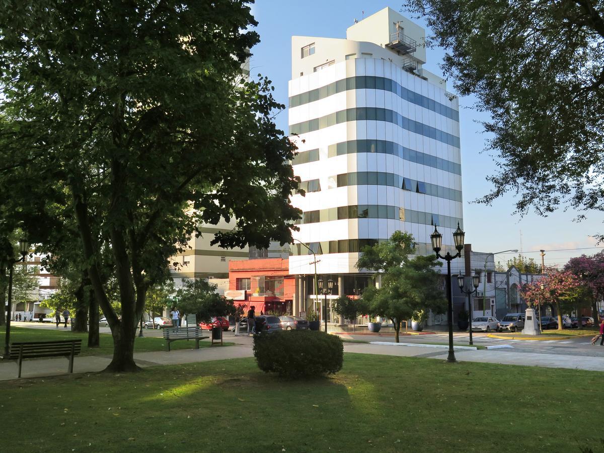 Plaza Suites Campana Exterior photo