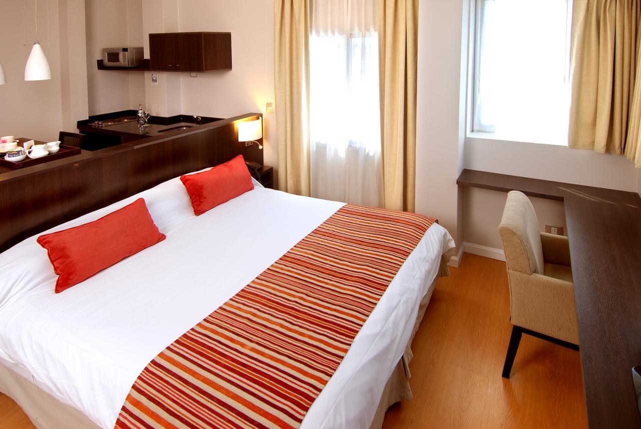 Plaza Suites Campana Exterior photo