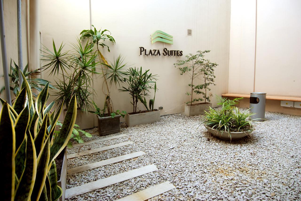 Plaza Suites Campana Exterior photo